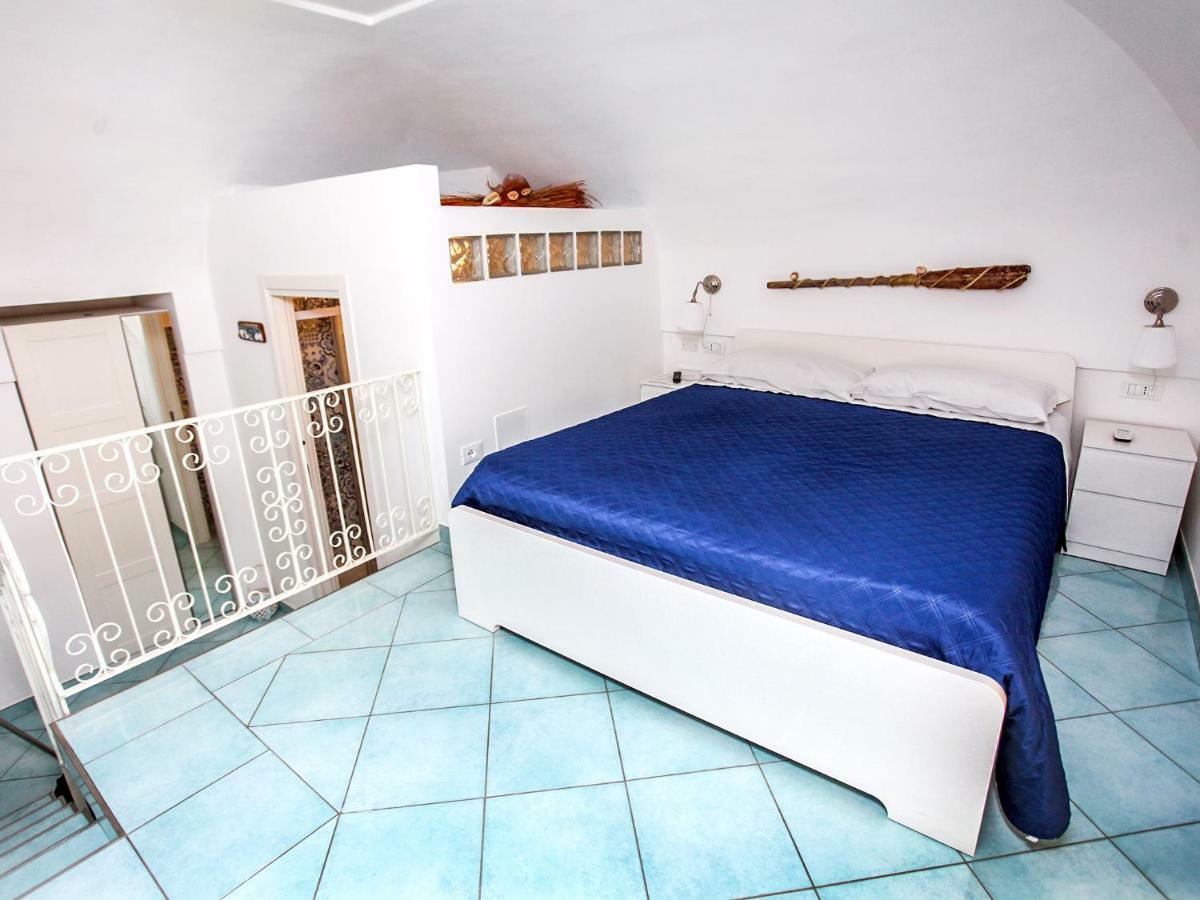 B&B La Grotta Marina Віко-Екуенсе Екстер'єр фото